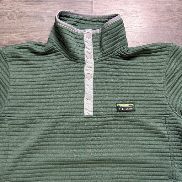 L.L. Bean Men's Airlight Knit Pullover - Green - Picture 2 of 6